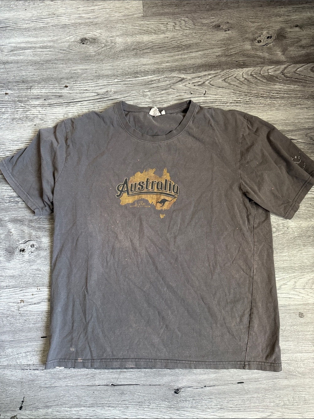 Pacific Connections Grey Graphic Australia Short-Sleeve Tee